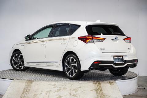 2016 Toyota Auris Hybrid G Modellista - Thumbnail