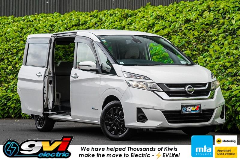 2016 Nissan Serena Van / NV350