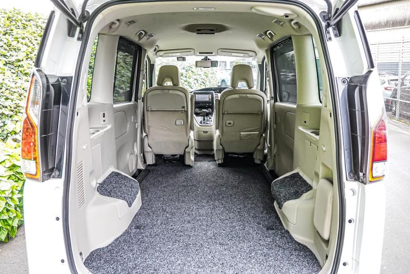2016 Nissan Serena Van