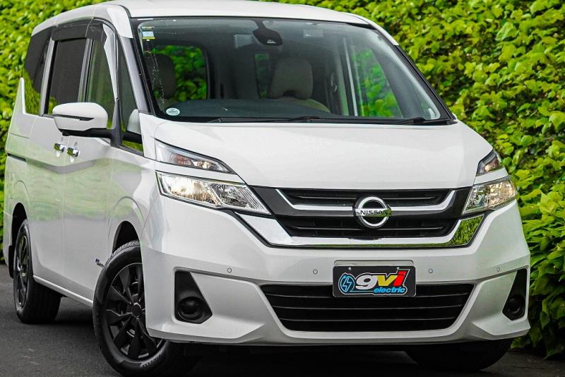 2016 Nissan Serena Van