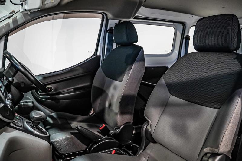 2017 Nissan e-NV200 5 Seater