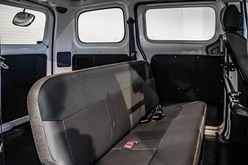 2017 Nissan e-NV200 5 Seater