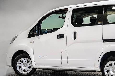 2017 Nissan e-NV200 5 Seater - Thumbnail