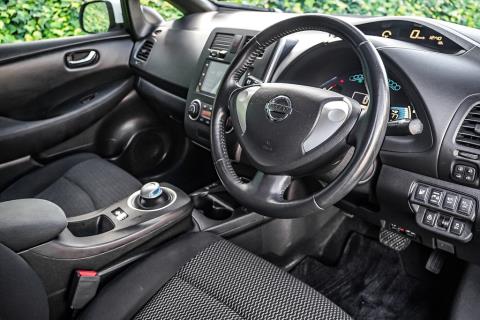 2015 Nissan Leaf 24S Gen 2 - Thumbnail
