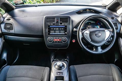 2015 Nissan Leaf 24S Gen 2 - Thumbnail
