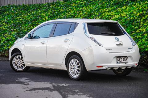 2015 Nissan Leaf 24S Gen 2 - Thumbnail