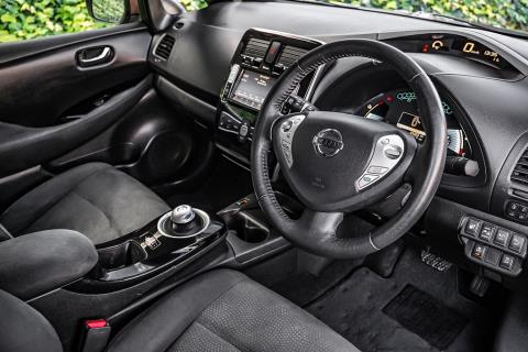 2017 Nissan Leaf 30X - Thumbnail