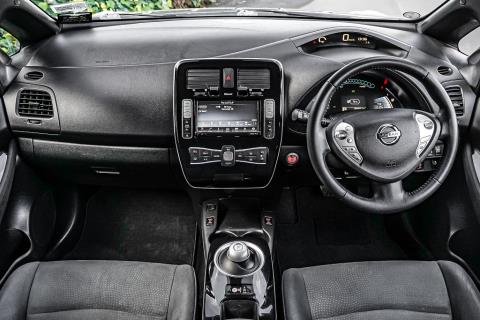 2017 Nissan Leaf 30X - Thumbnail