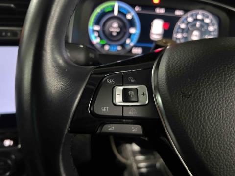 2020 Volkswagen e-golf Premium - Thumbnail