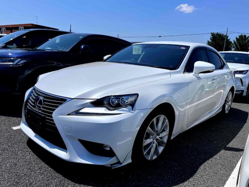 2014 Lexus IS 300h