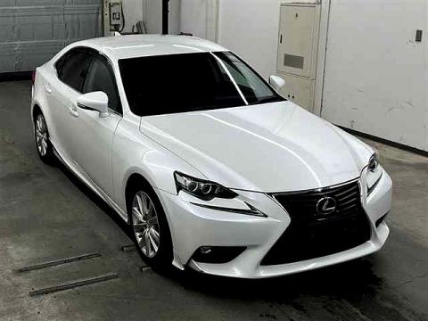 2014 Lexus IS 300h - Thumbnail