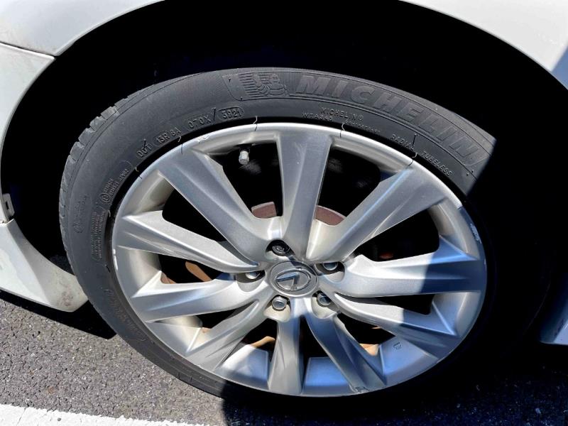 2014 Lexus IS 300h