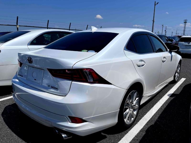 2014 Lexus IS 300h