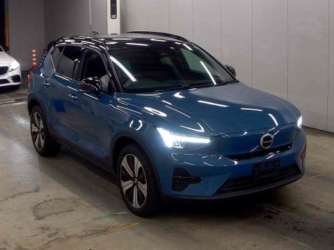 2022 Volvo XC40 Recharge Plus - Thumbnail