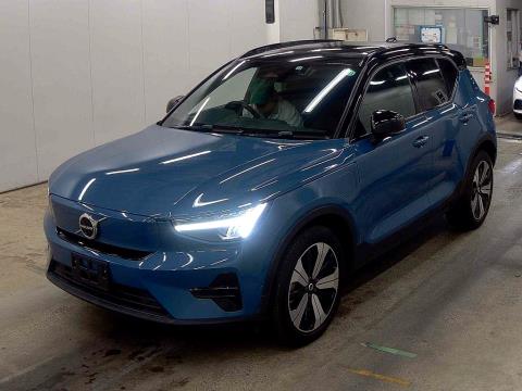 2022 Volvo XC40 Recharge Plus - Thumbnail