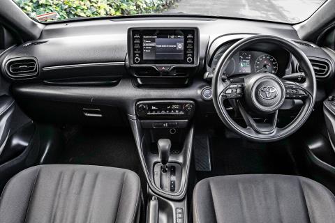 2020 Toyota Yaris Hybrid / Vitz - Thumbnail