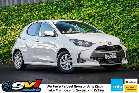 2020 Toyota Yaris Hybrid - Thumbnail