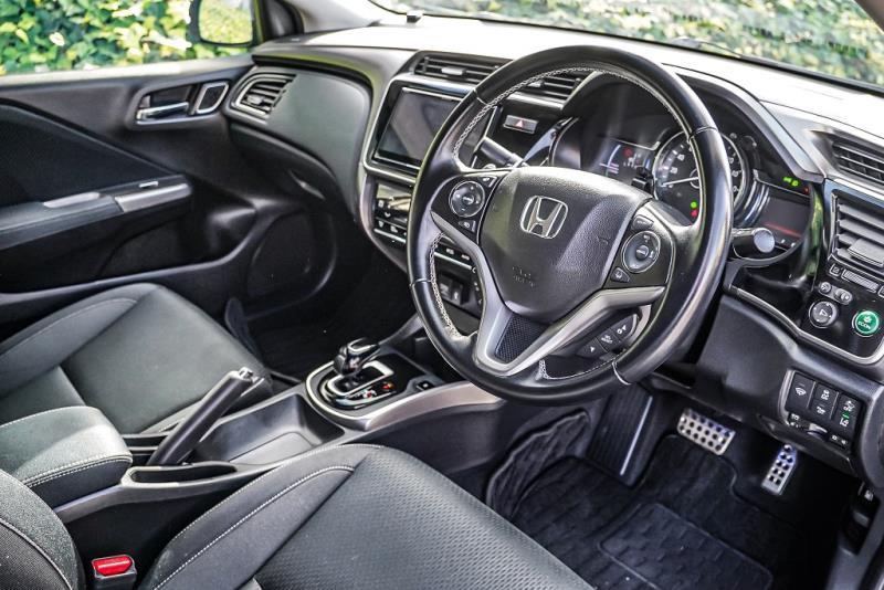 2019 Honda Grace Modulo / City