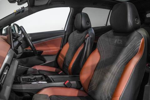 2022 Volkswagen ID.4 Pro Launch Ed - Thumbnail