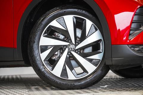 2023 Volkswagen ID.4 Pro 82kWh - Thumbnail