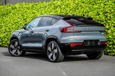 2022 Volvo eC40 4WD Recharge Twin - Thumbnail