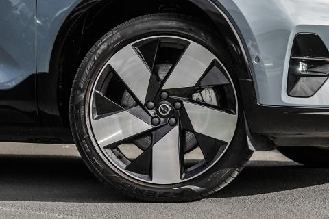 2022 Volvo eC40 4WD Recharge Twin - Thumbnail