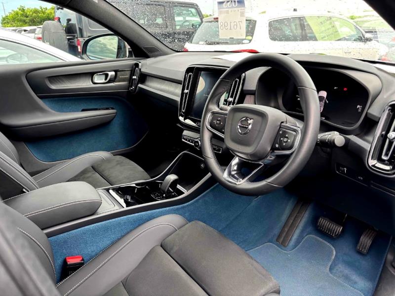 2022 Volvo eC40 Recharge Ultimate R8