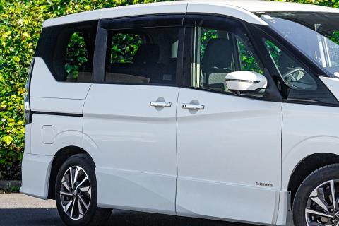 2021 Nissan Serena Hybrid - Thumbnail