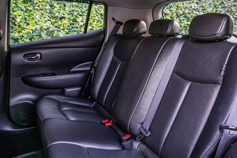 2016 Nissan Leaf Tekna 30kWh