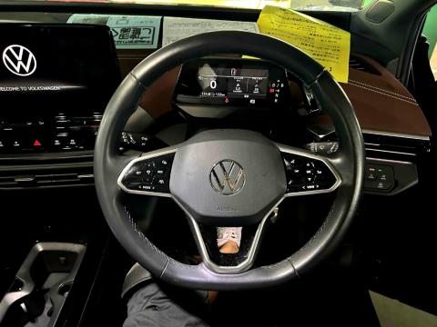 2024 Volkswagen ID.4 Pro 82kWh - Thumbnail