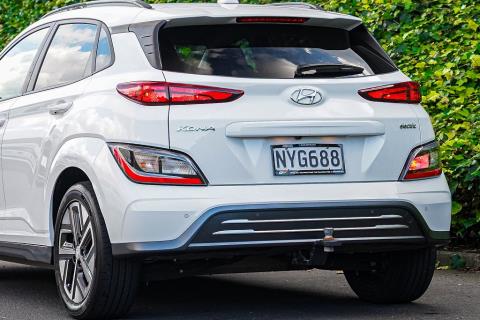 2021 Hyundai Kona EV 64kWh - Thumbnail