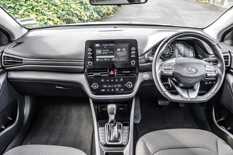 2022 Hyundai Ioniq PHEV Gen 2 - Thumbnail