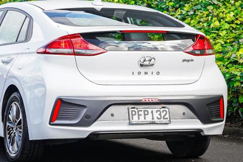 2022 Hyundai Ioniq PHEV Gen 2 - Thumbnail