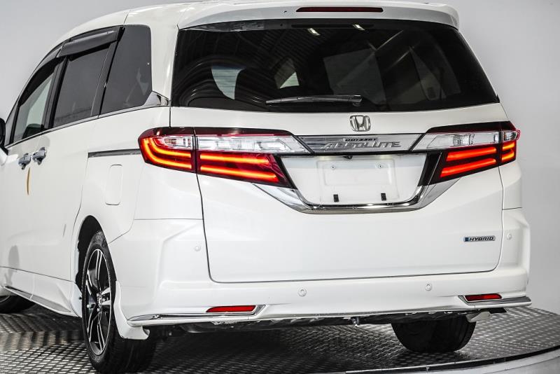 2017 Honda Odyssey Absolute Hybrid S