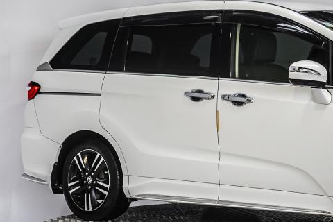 2017 Honda Odyssey Absolute Hybrid S - Thumbnail