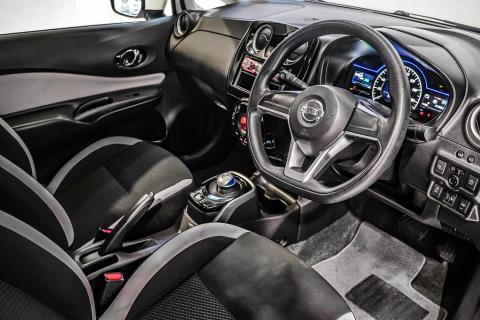 2018 Nissan Note E-Power X - Thumbnail