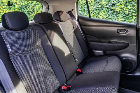 2015 Nissan Leaf 24S Gen 2 - Thumbnail