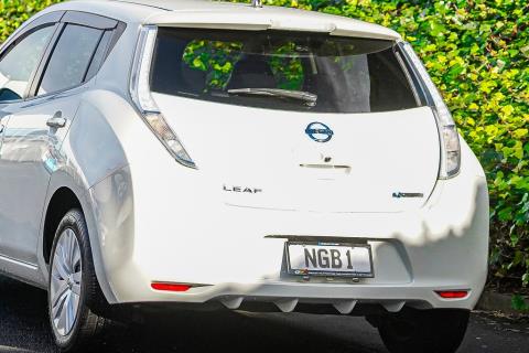 2015 Nissan Leaf 24S Gen 2 - Thumbnail