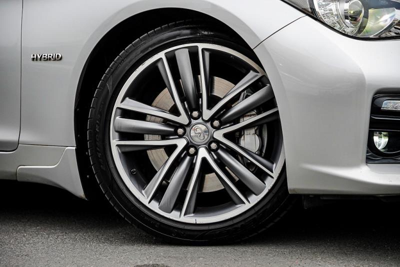 2015 Nissan Skyline 350GT Hybrid