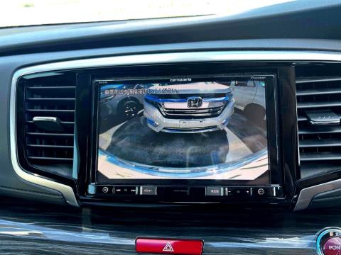 2017 Honda Odyssey Hybrid Absolute - Thumbnail