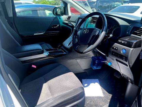 2014 Toyota Vellfire Hybrid ZR 4WD - Thumbnail