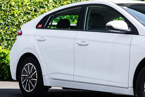 2022 Hyundai IONIQ EV 38kWh - Thumbnail
