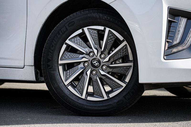 2022 Hyundai IONIQ EV 38kWh