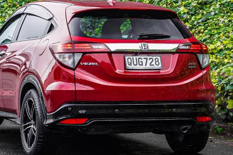 2016 Honda Vezel RS Hybrid / HR-V - Thumbnail