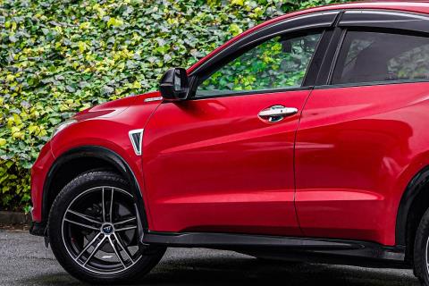 2016 Honda Vezel RS Hybrid / HR-V - Thumbnail
