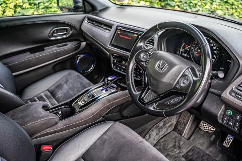 2016 Honda Vezel RS Hybrid / HR-V - Thumbnail