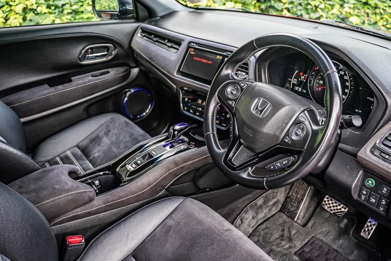 2016 Honda Vezel RS Hybrid / HR-V