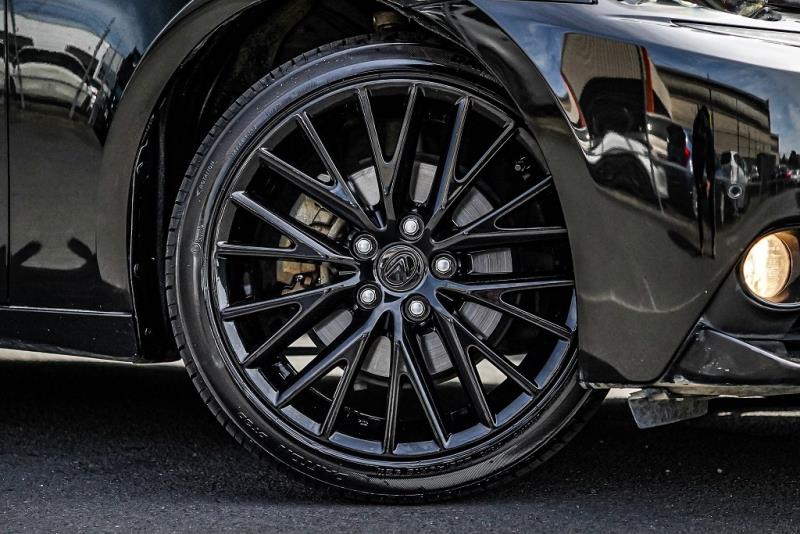 2015 Lexus IS 300H