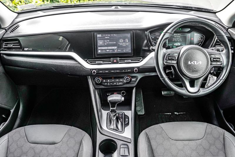 2022 Kia Niro LX Hybrid