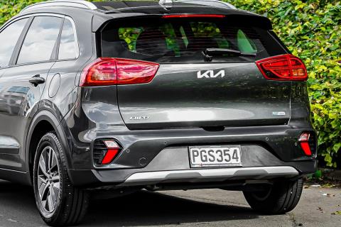 2022 Kia Niro LX Hybrid - Thumbnail